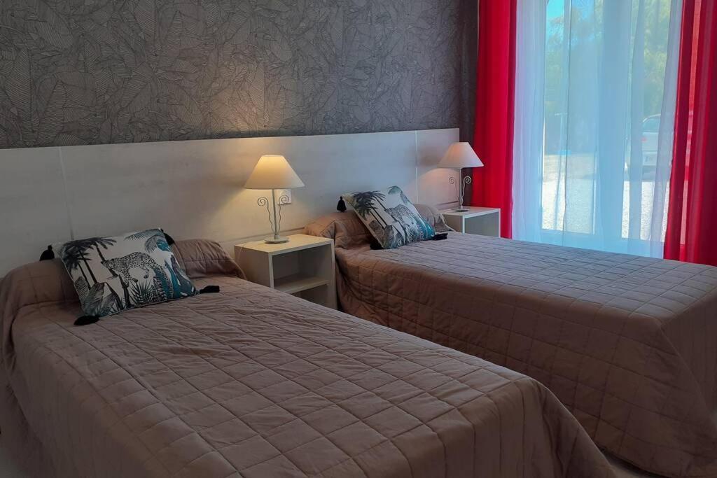 Appartement 4 Pers Dans Longere A 800M De La Plage Plouhinec  Екстериор снимка